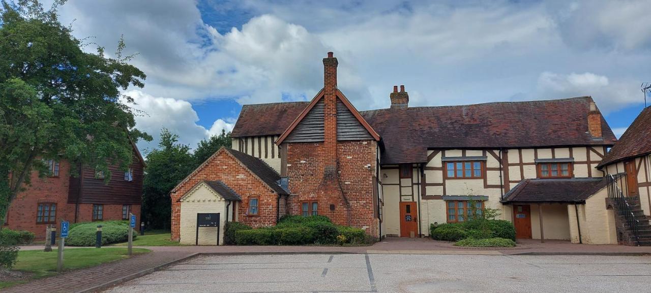 Meadow Farm Redditch By Marstons Inns エクステリア 写真