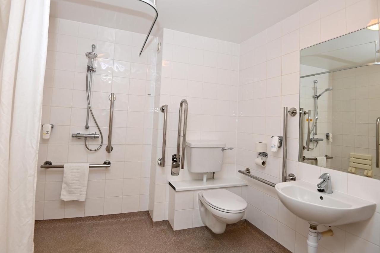 Meadow Farm Redditch By Marstons Inns エクステリア 写真