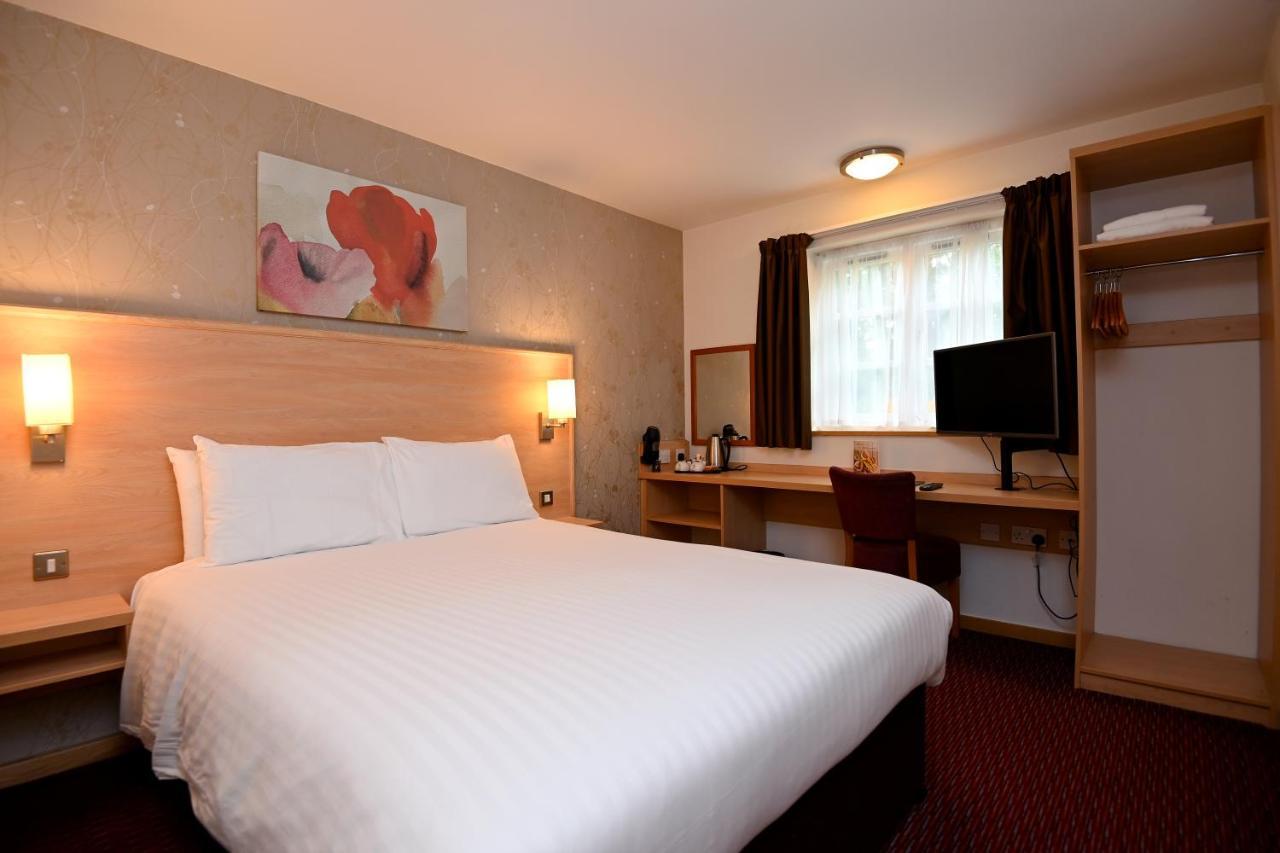 Meadow Farm Redditch By Marstons Inns エクステリア 写真
