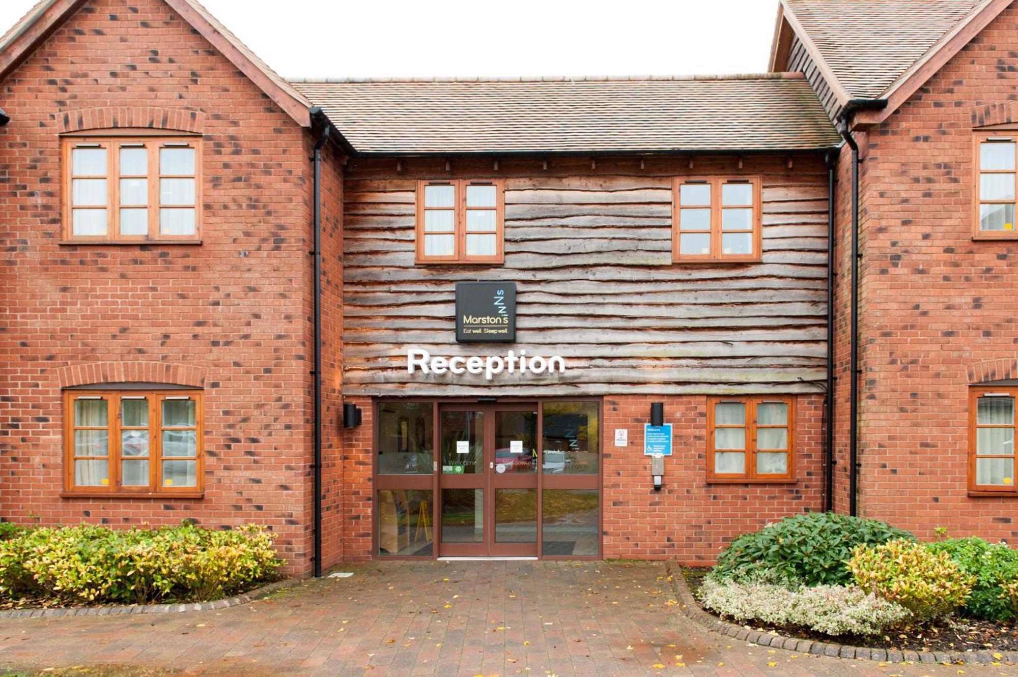Meadow Farm Redditch By Marstons Inns エクステリア 写真