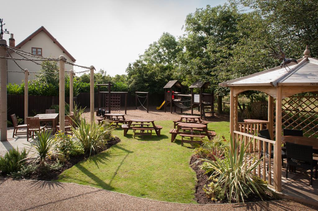Meadow Farm Redditch By Marstons Inns エクステリア 写真